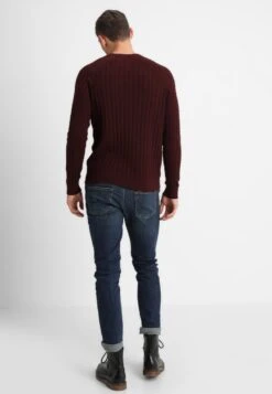 Pier One Strickpullover - Mottled Bordeaux -Bekleidungsgeschäft fc1817f3db34423ca2bcccf59d46c923