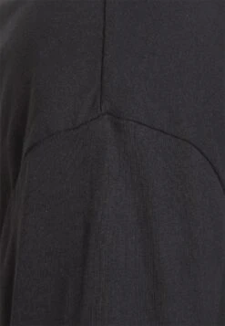 Pier One 7 PACK - T-Shirt Basic - Mottled Dark Grey/white/black -Bekleidungsgeschäft fd1cd7e7ba7a46f7840e19fb02f4977d